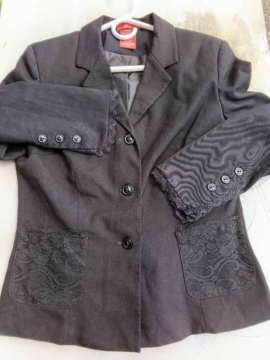 Jackets & Blazers - Women's Blazer, by Oscar De la Renta